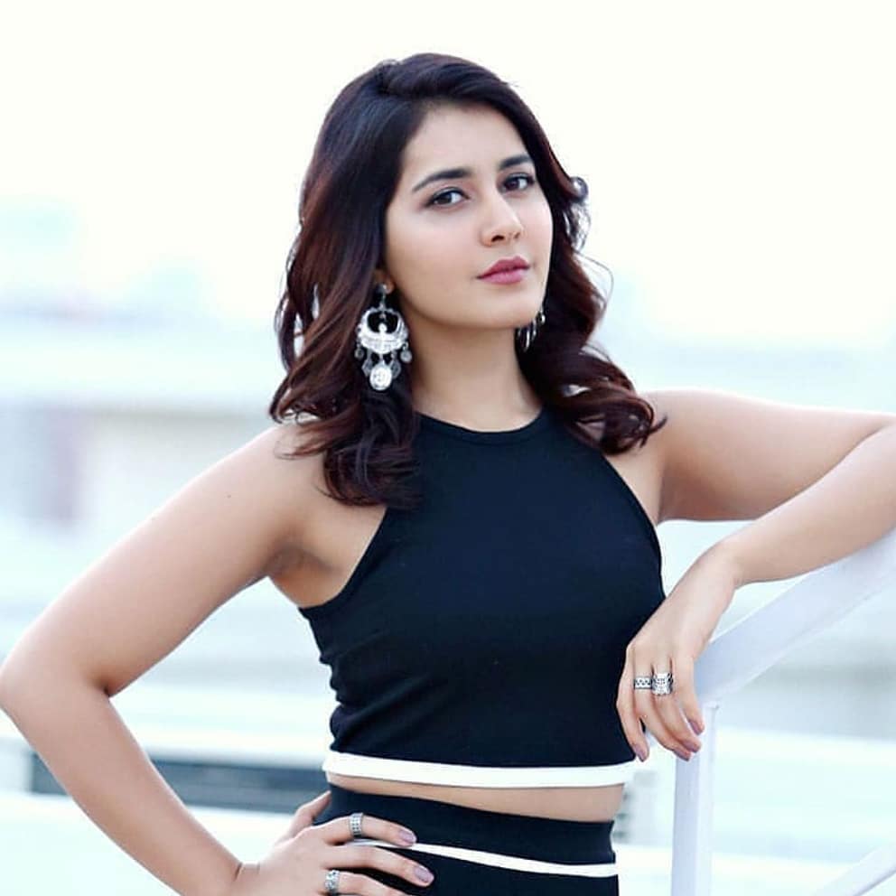 Raashi Khanna soutch actress name