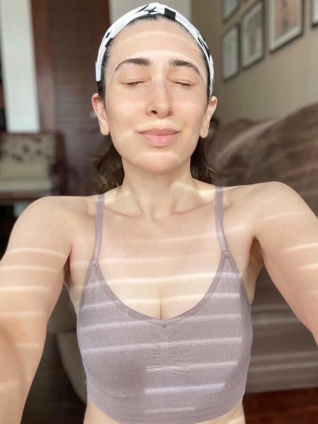 Karisma Kapoor Yoga Pic