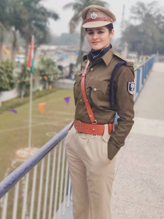 5 Beautiful Lady IPS Officers in India