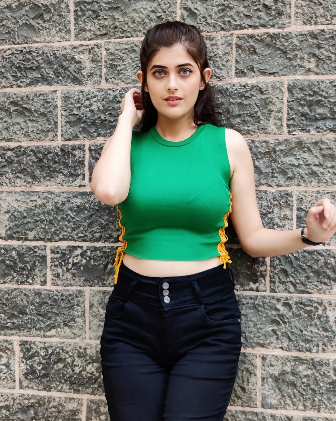 Urvi Singh Instagram Photos