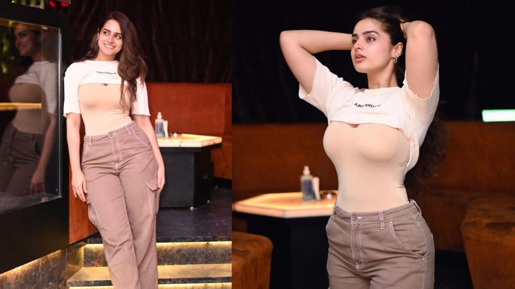 Ayesha Khan Age Bra Size
