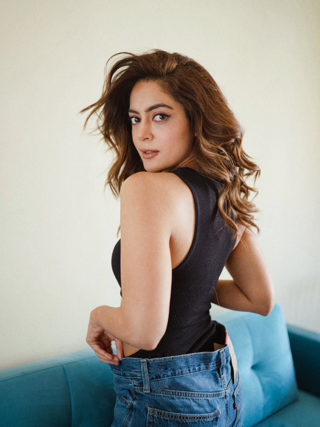 Anyaa Singh Hot Photos