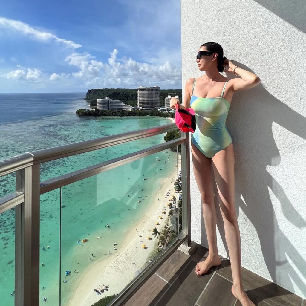 Jang Yoon joo Bikini Photos